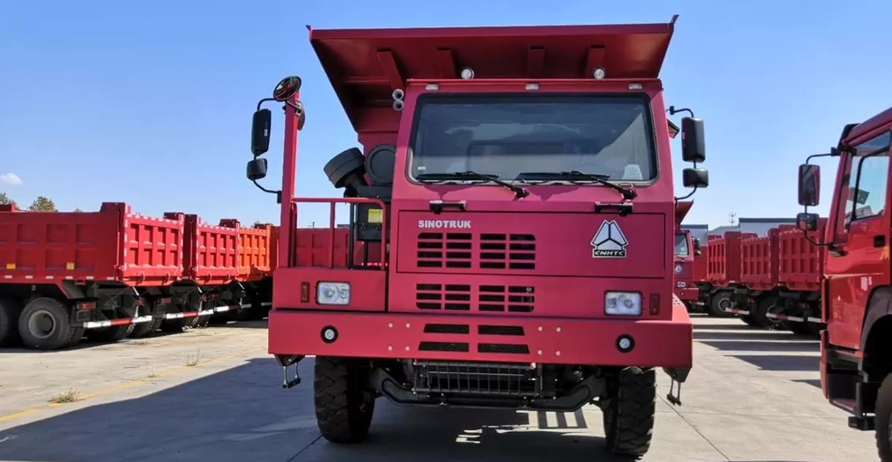 NEW SINOTRUK dump and cargo trucks for sale